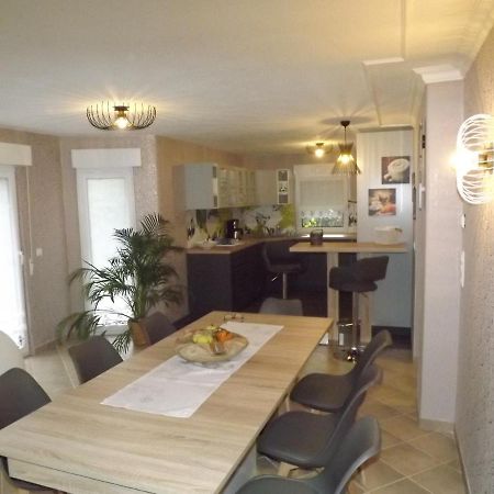 Grosszuegige Ferienwohnung Am Waldesrand Im Seenland Lauta Zewnętrze zdjęcie