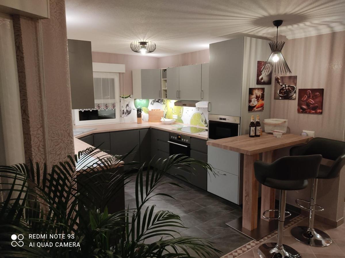Grosszuegige Ferienwohnung Am Waldesrand Im Seenland Lauta Zewnętrze zdjęcie